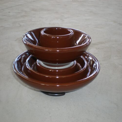 ANSI 56-3 porcelain pin-type insulator brown glaze