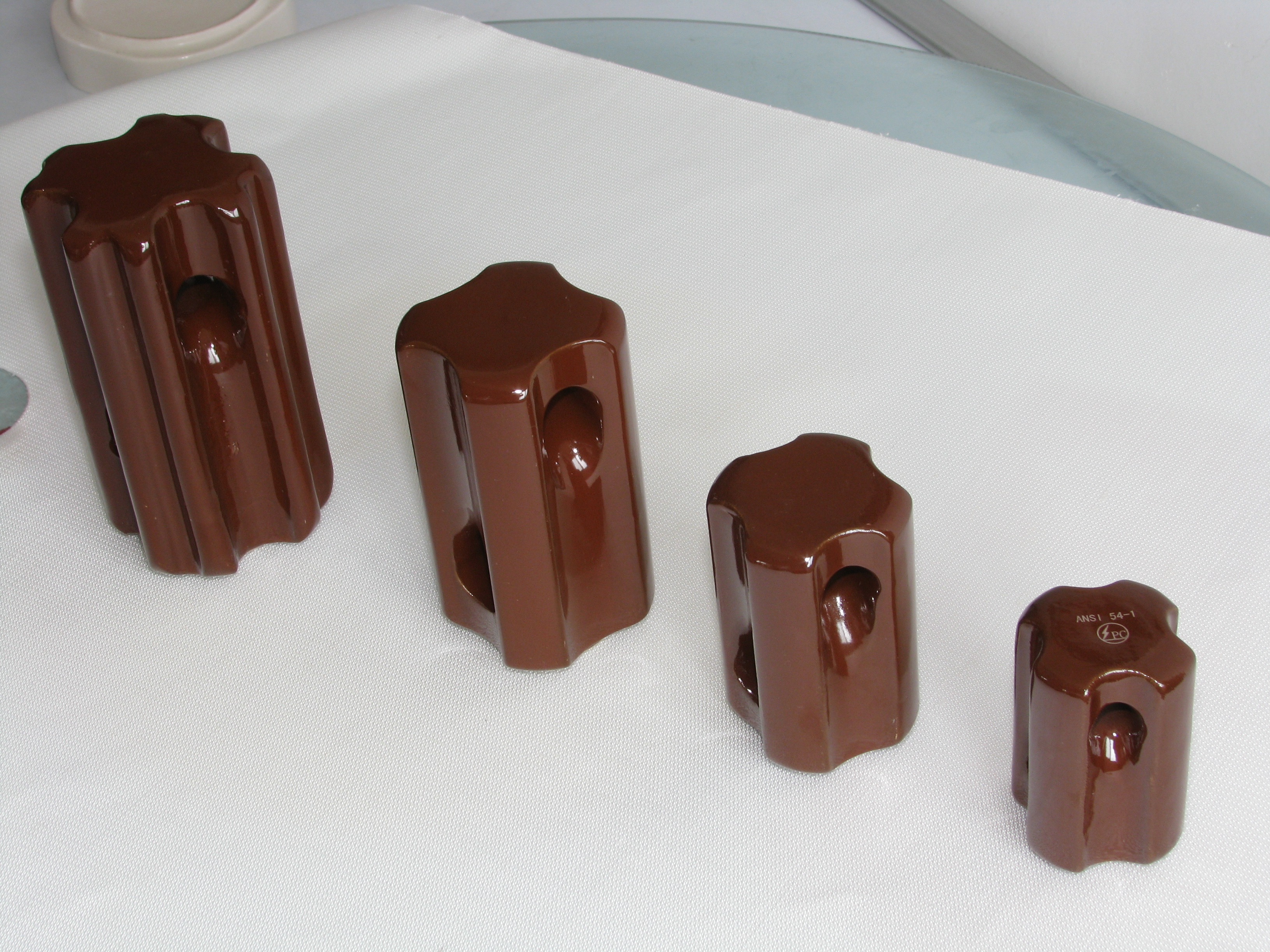 ANSI 54-2 porcelain strain insulator brown glaze