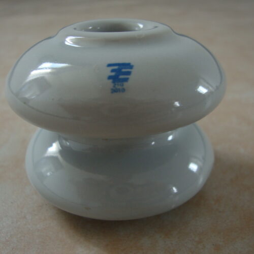 TYPE 210 Shackle Type Insulator