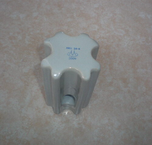 4R Porcelain Insulator